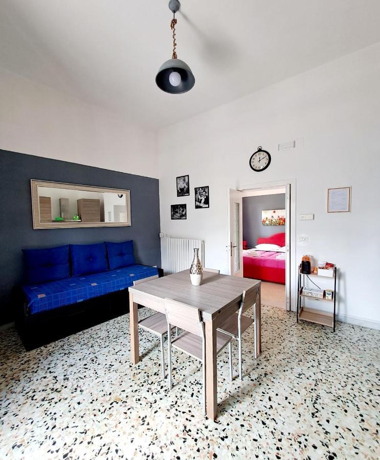 הוילה לצ'ה La Casa Del Borgo מראה חיצוני תמונה
