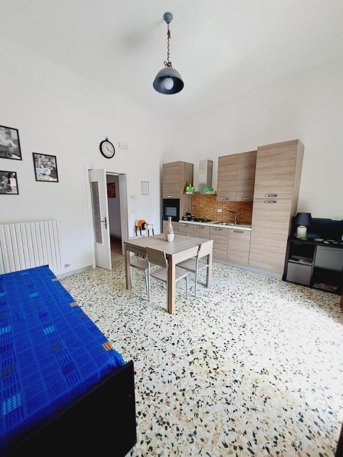 הוילה לצ'ה La Casa Del Borgo מראה חיצוני תמונה