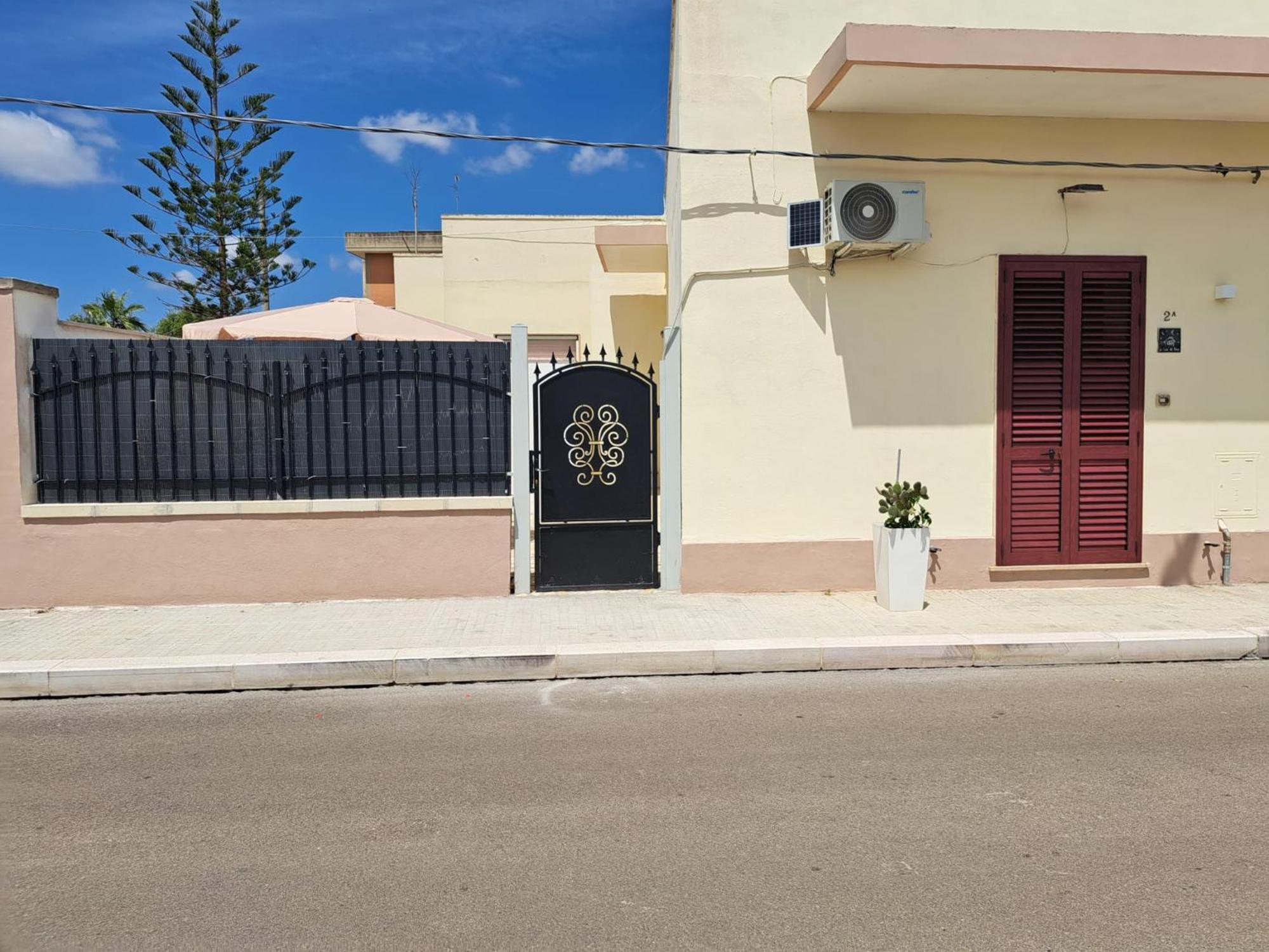 הוילה לצ'ה La Casa Del Borgo מראה חיצוני תמונה